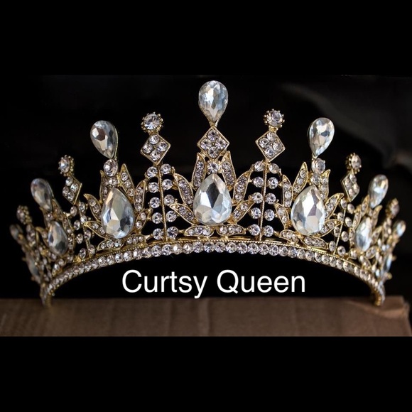 curtsyqueen